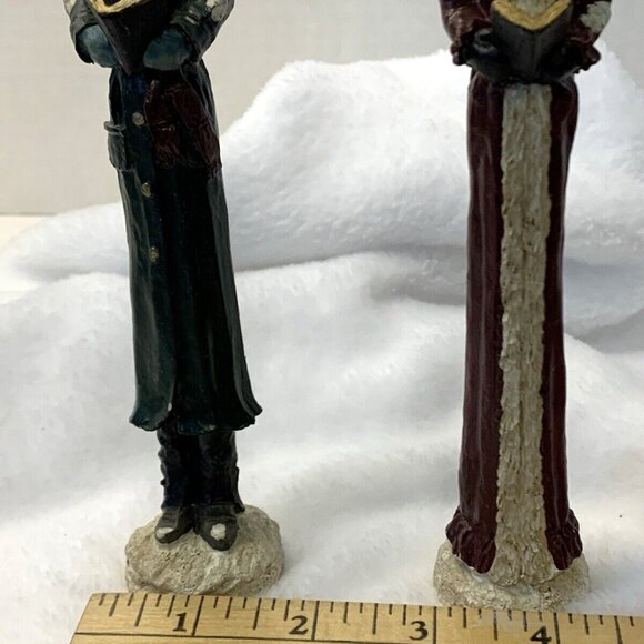 Windsor Collection Old World Pencil Figurine Christmas Holiday Carolers - Picture 6 of 6